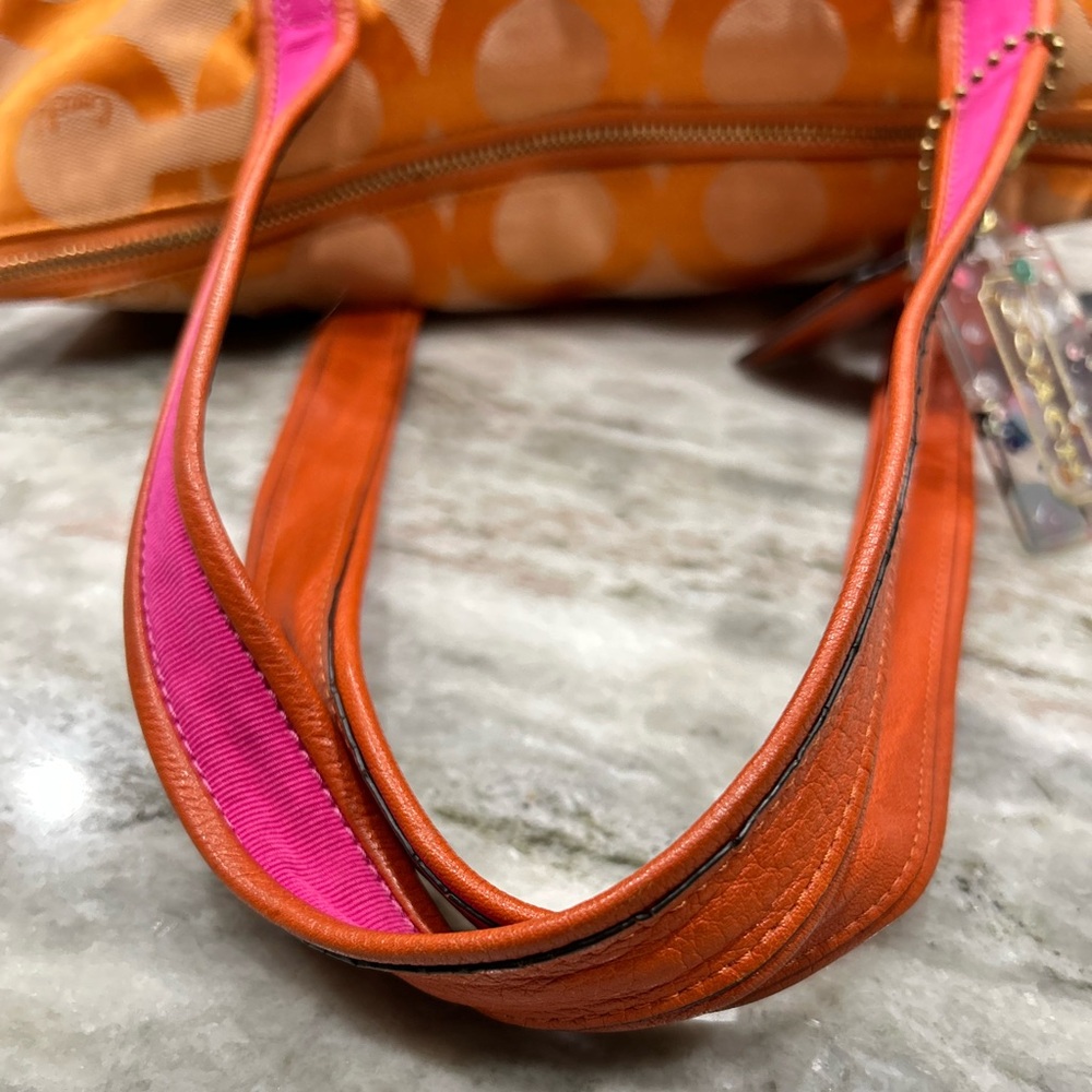 Coach Authentic Poppy Op Art Signature Jacquard Lined Shoulder/Tote Bag - Picture 6 of 12